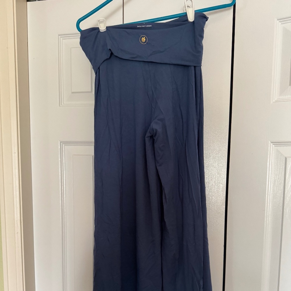 Indigo Luna Layla flares size large  color azure